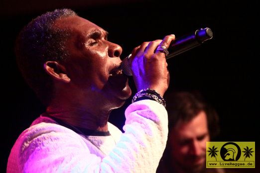 Ken Boothe (Jam) with The Magic Touch - This Is Ska Festival Wasserburg Rosslau 22.06.2019 (10).JPG
